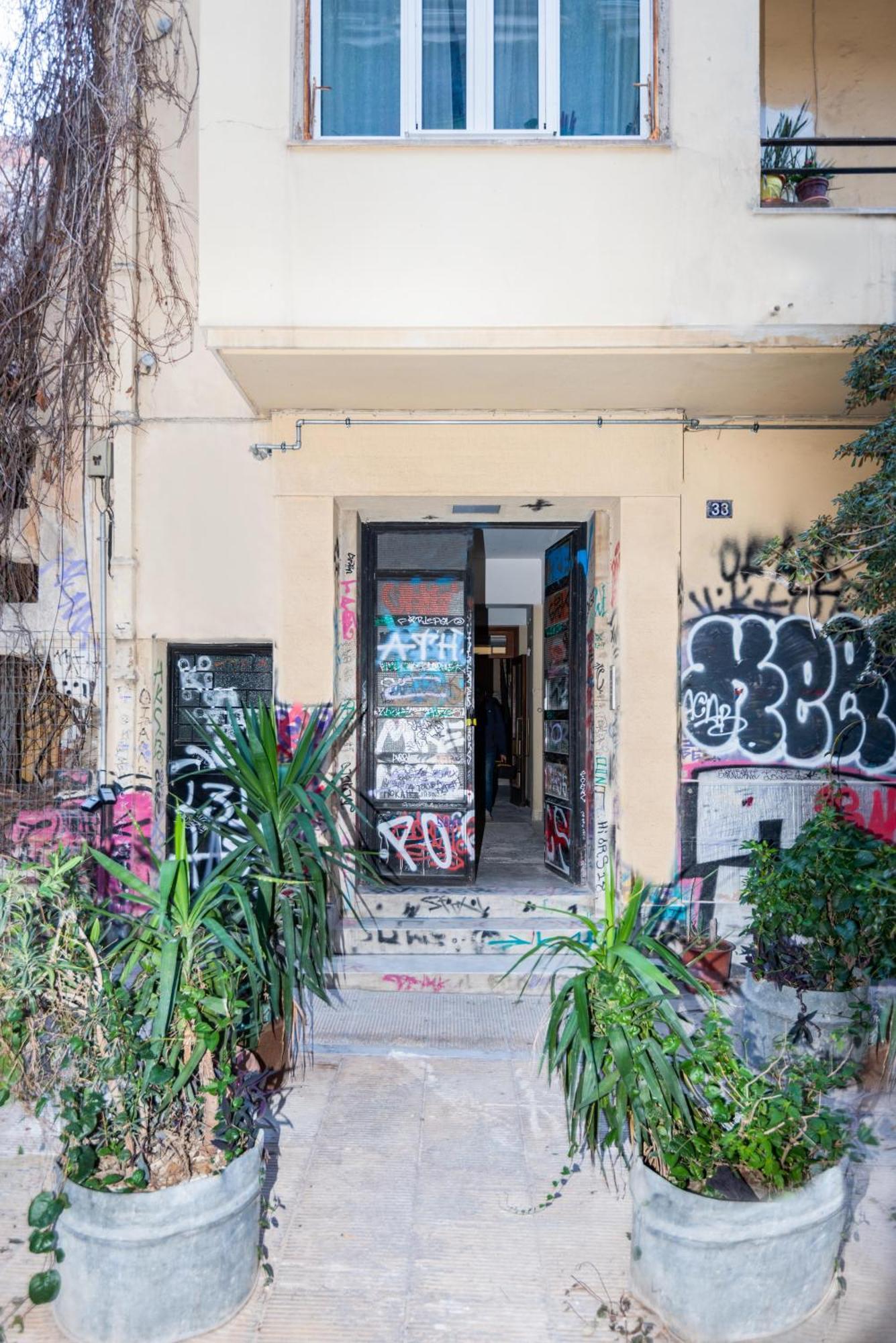Zen Love, Exarchia Atenas Exterior foto